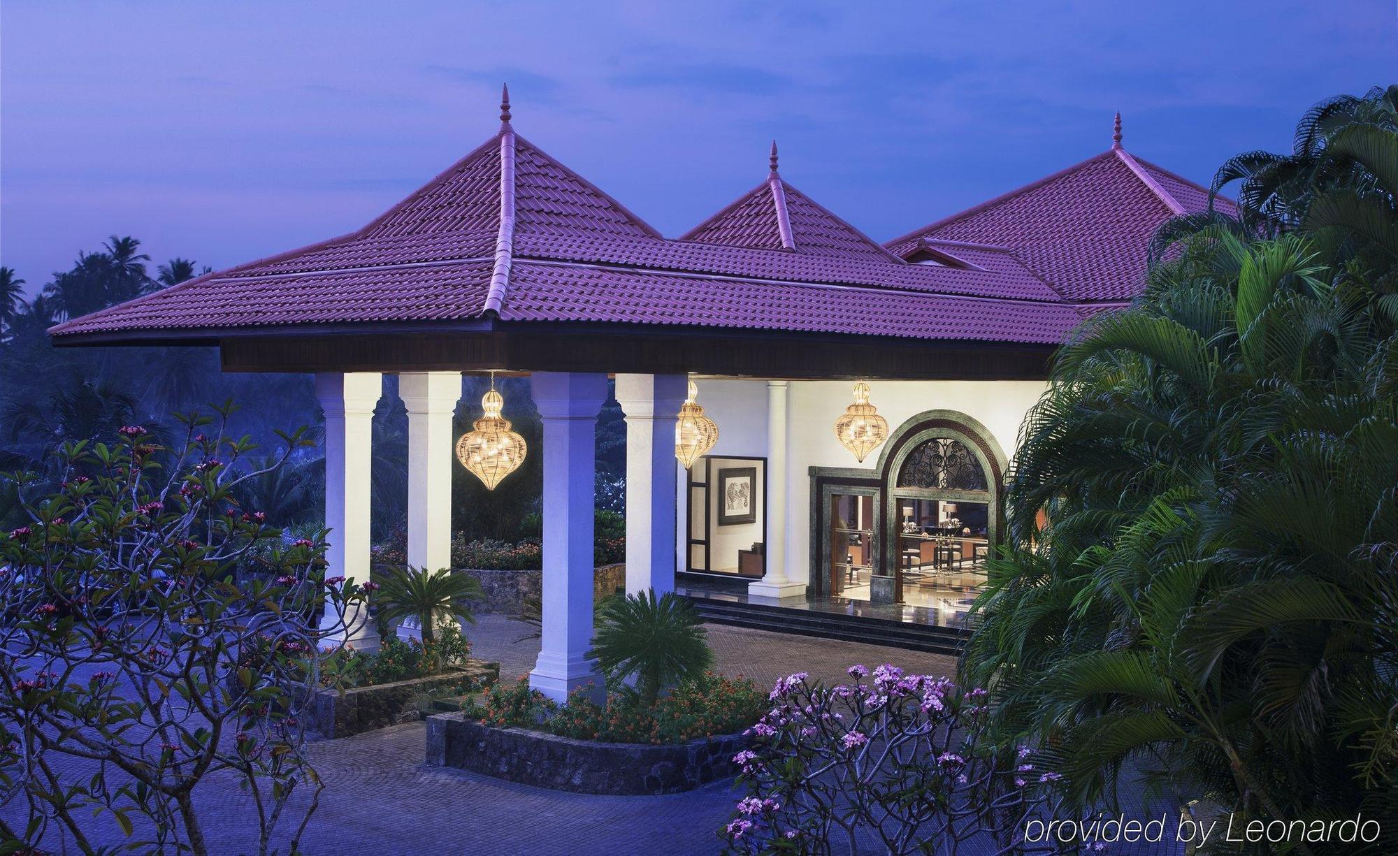 Taj Bentota Resort & Spa Exterior photo